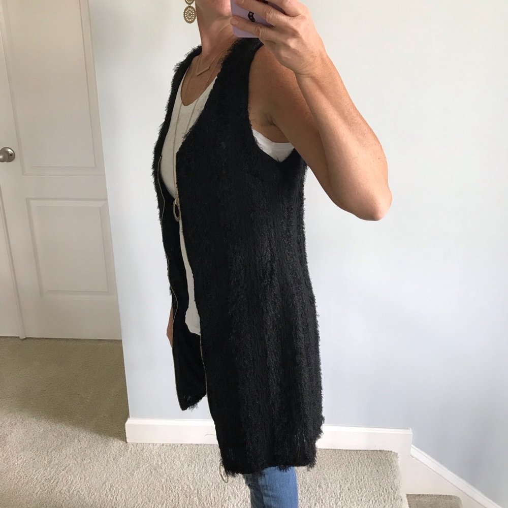 Black, Long Fuzzy Eyelash Vest - Picture 3 of 6
